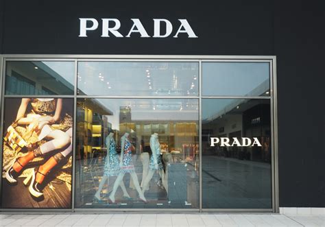 outlet prada a civitanova|Le Marche shopping outlets guide .